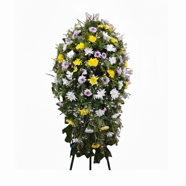 Standard mix chrysanthemum wreath