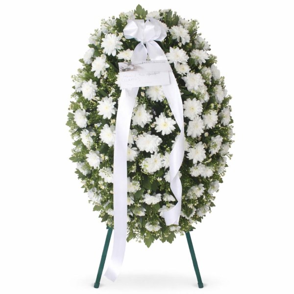 Large white Chryshanthemum wreath